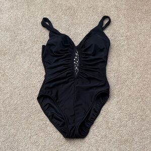 Miraclesuit Jeweled Bedazzled Trimshaper Wireless Black One Piece Swimsuit 10